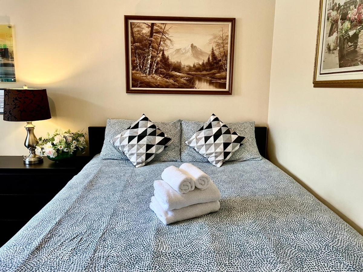 Perfect Home-Private Washrooms,Free Parking,High Speed Net Toronto Exteriör bild