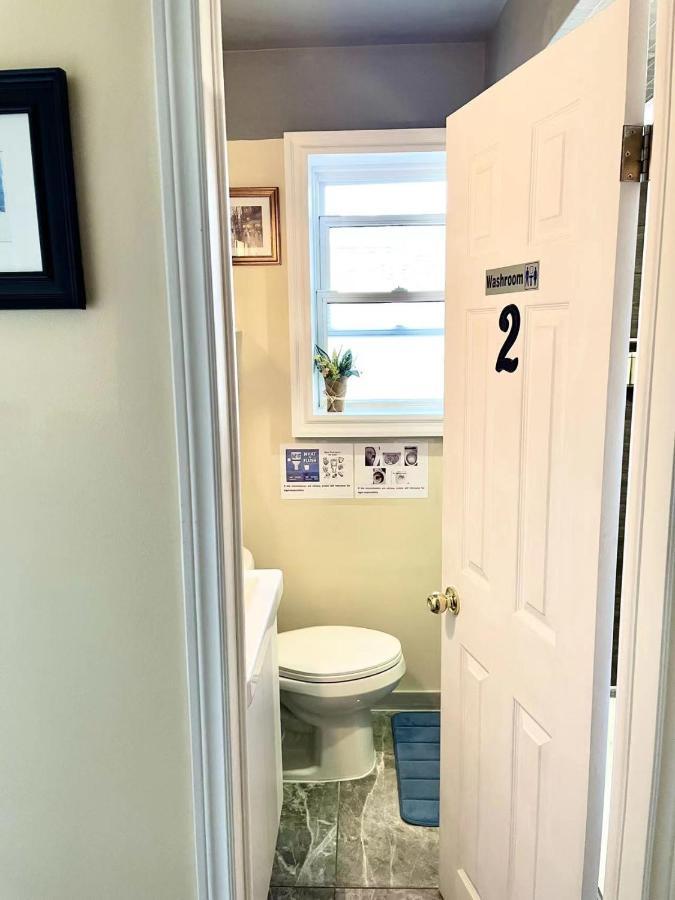 Perfect Home-Private Washrooms,Free Parking,High Speed Net Toronto Exteriör bild