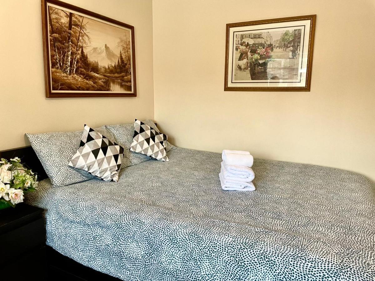 Perfect Home-Private Washrooms,Free Parking,High Speed Net Toronto Exteriör bild