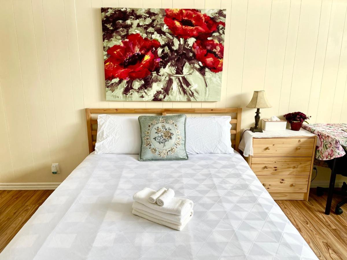 Perfect Home-Private Washrooms,Free Parking,High Speed Net Toronto Exteriör bild