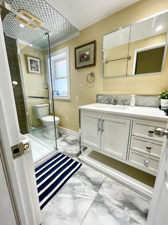 Perfect Home-Private Washrooms,Free Parking,High Speed Net Toronto Exteriör bild